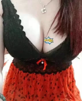 市中心大胸少妇可三通